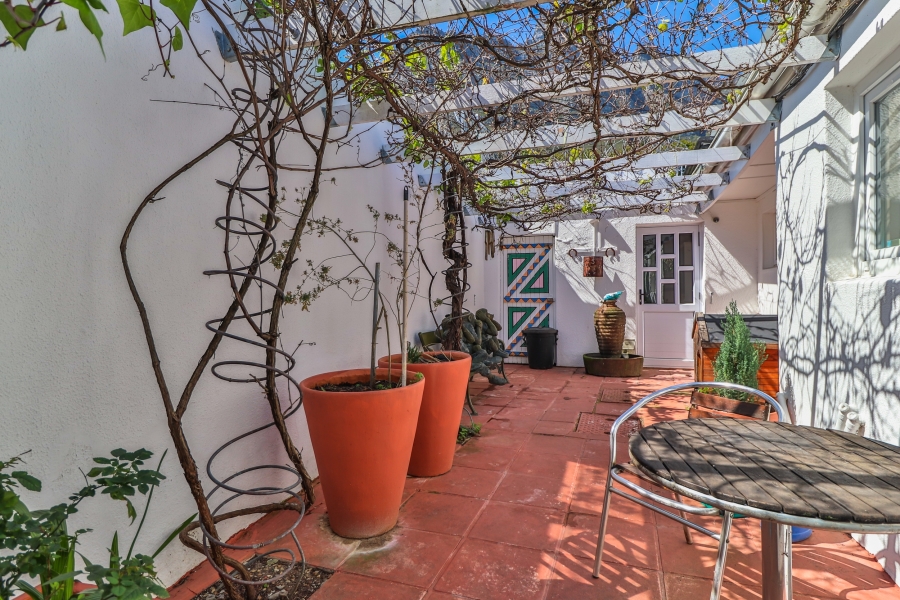 5 Bedroom Property for Sale in Camps Bay Western Cape